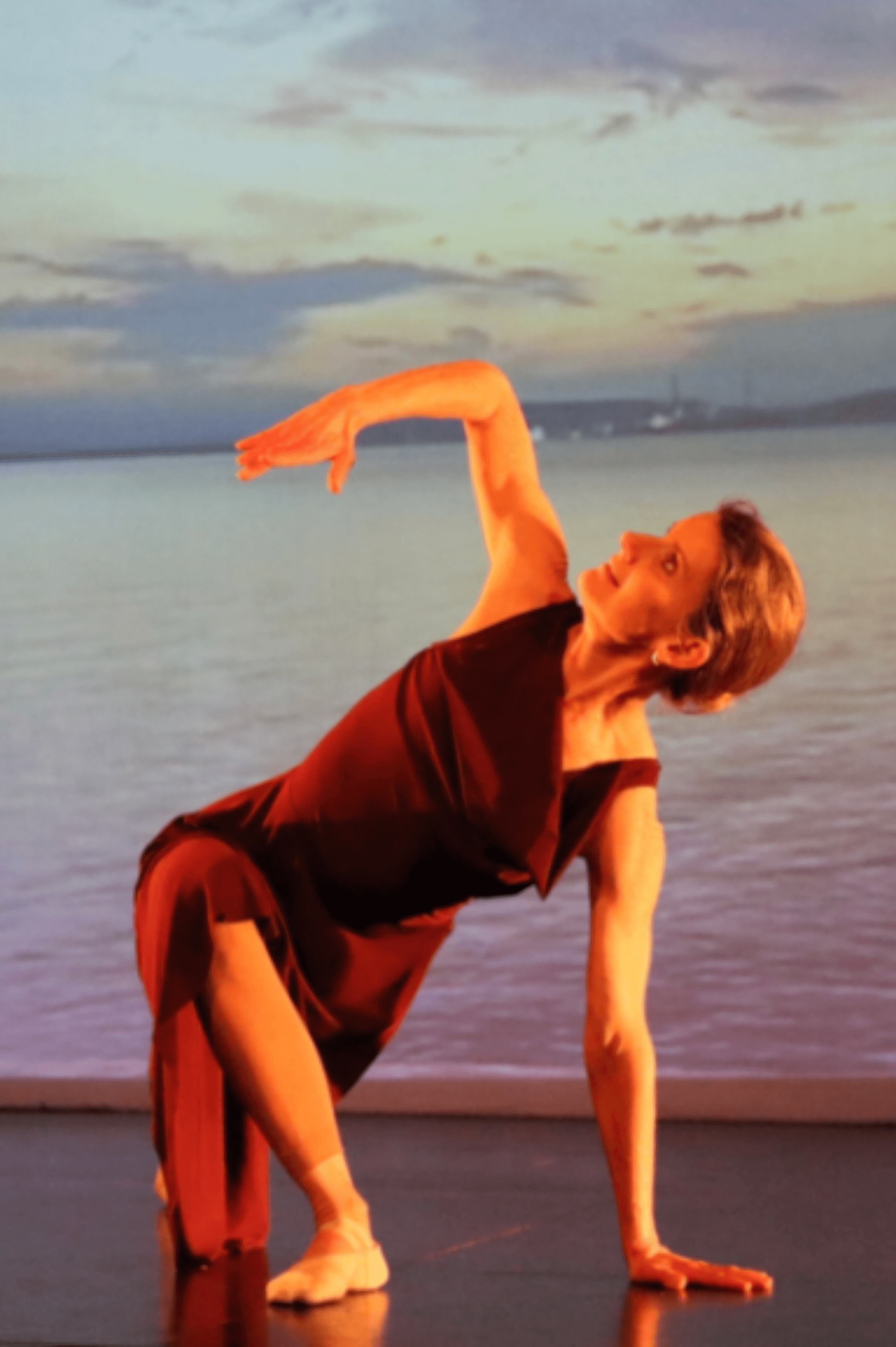 Caroline Jensen performing